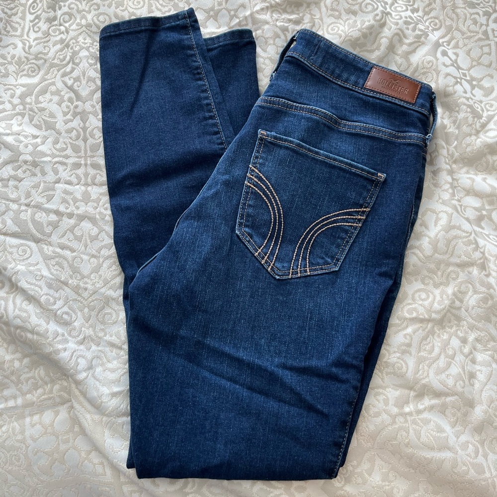 Hollister Ultra High Rise Skinny Jean